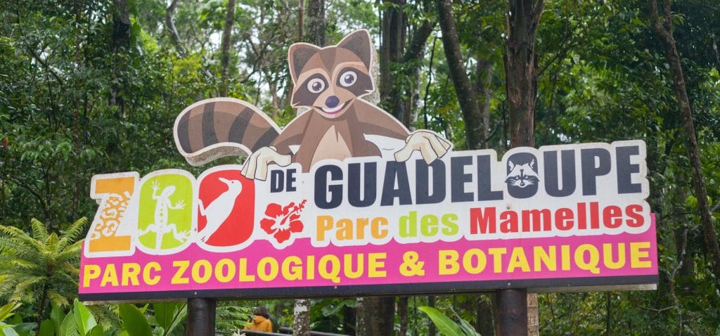 Entrée du zoo de Guadeloupe, une activité en famille idéale