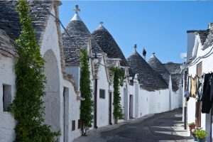 Les trulli, maisonnettes caractéristiques des Pouilles