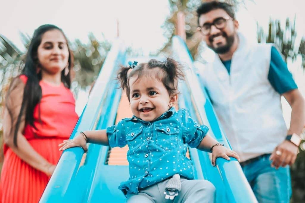 Le toboggan, un des meilleurs jeux de jardin pour enfants