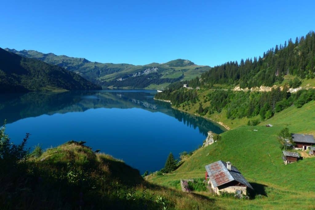 Paysage d'alpage, terre de pâturage et de fabrication du beaufort dit "d'été" ou de "chalet d'alpage"