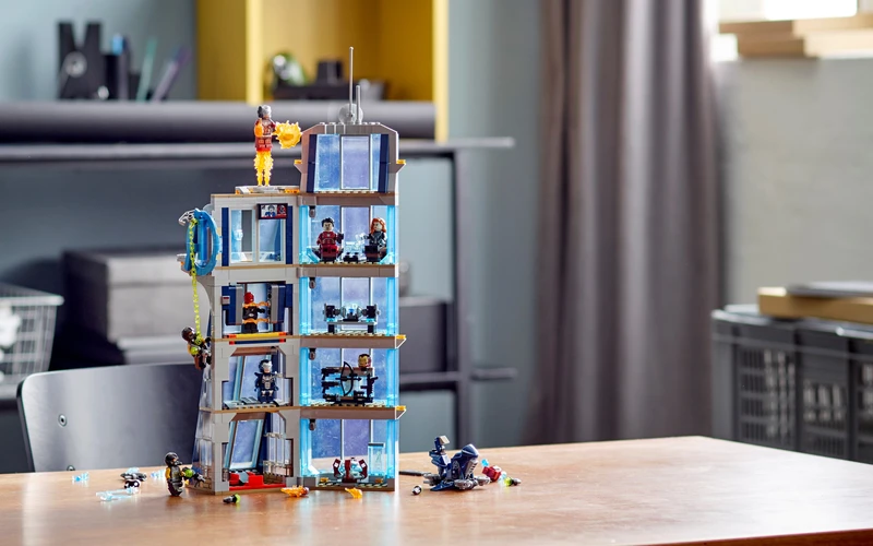 Vue ouverte de la tour de combat des Avengers