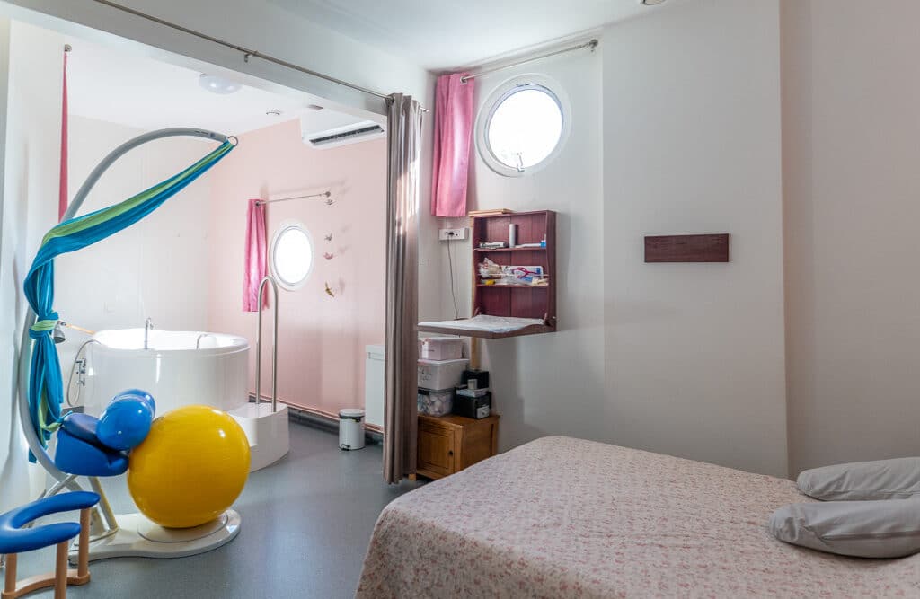 Chambre de la maison de naissance "Le Temps de Naître"