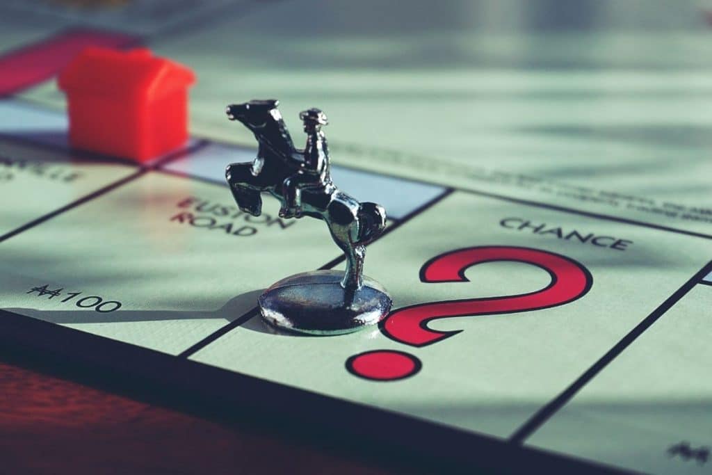 Pion sur la case chance du Monopoly