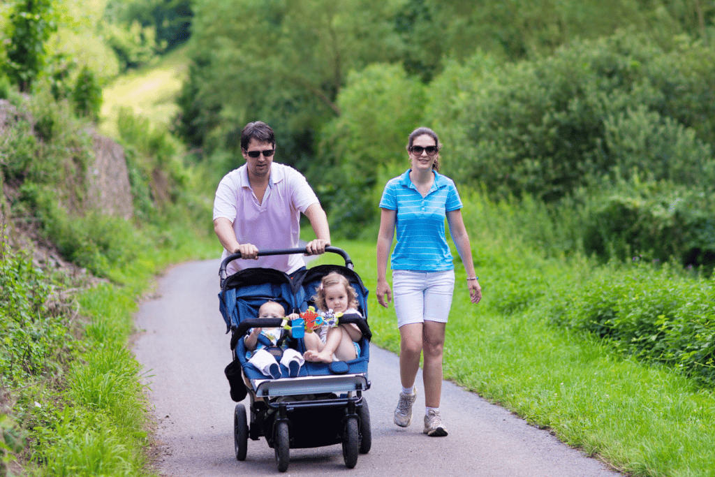 Poussette double côte à côte