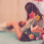 Tirer son lait pour continuer à allaiter son bébé exclusivement