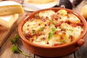 Tartiflette au reblochon compatible avec la grossesse