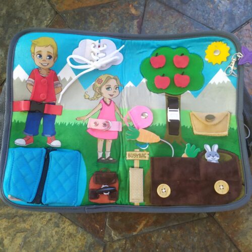 Le Busybag de Max et Léa : Avis sur cette valise d’activités